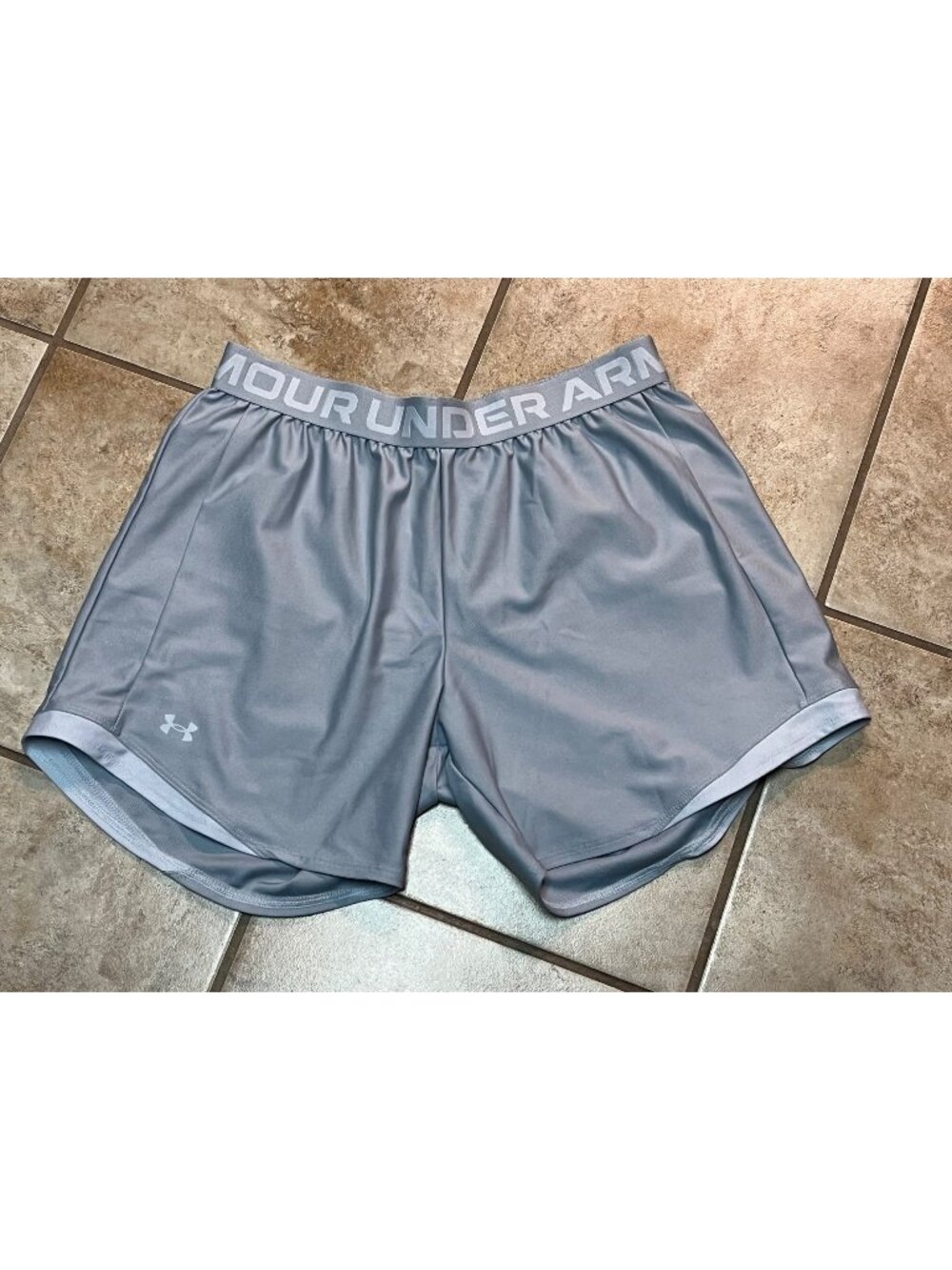 Under Armour Athletic Shorts, Womens Sz M, Gray Wide Waistband U9x
